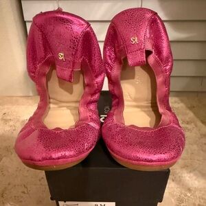 Yosi Samra fuchsia speckled leather Foldable Ballet Flats, size 9